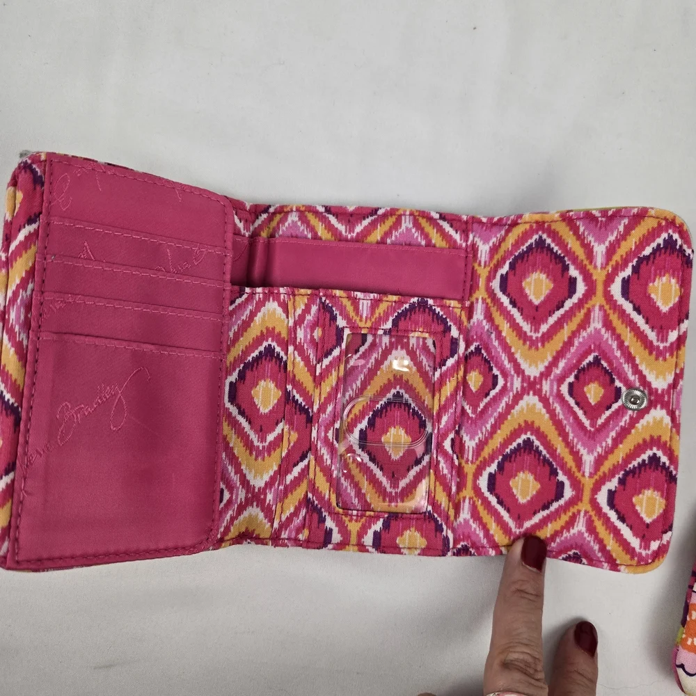 Vera Bradley Euro Wallet Clementine Tri Fold ADDED VB Coin Wallet Inside Pattern - Picture 5 of 11